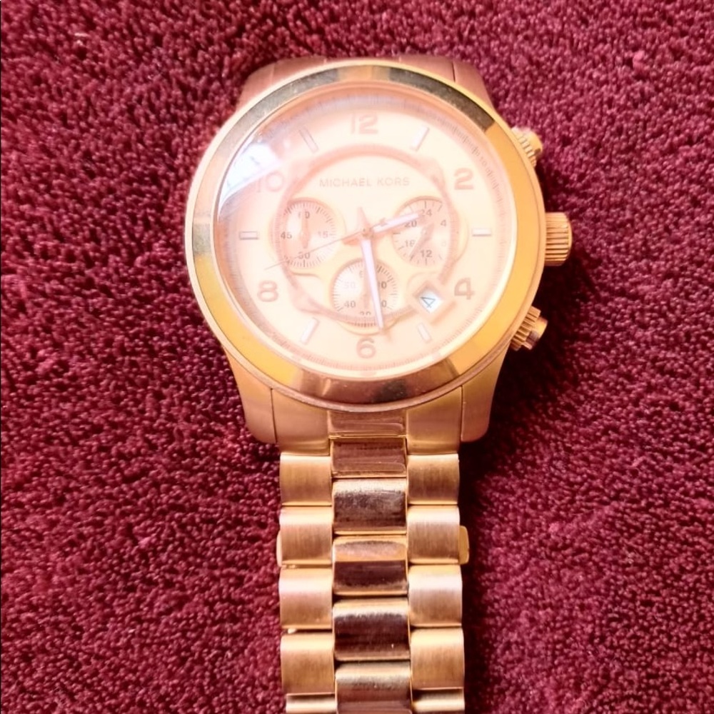 Michael Kors rose gold watch
